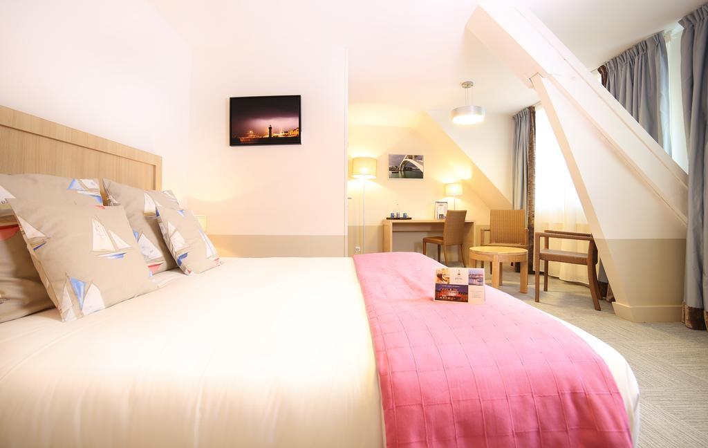 Trinite Hotel La Trinité-sur-Mer Zewnętrze zdjęcie